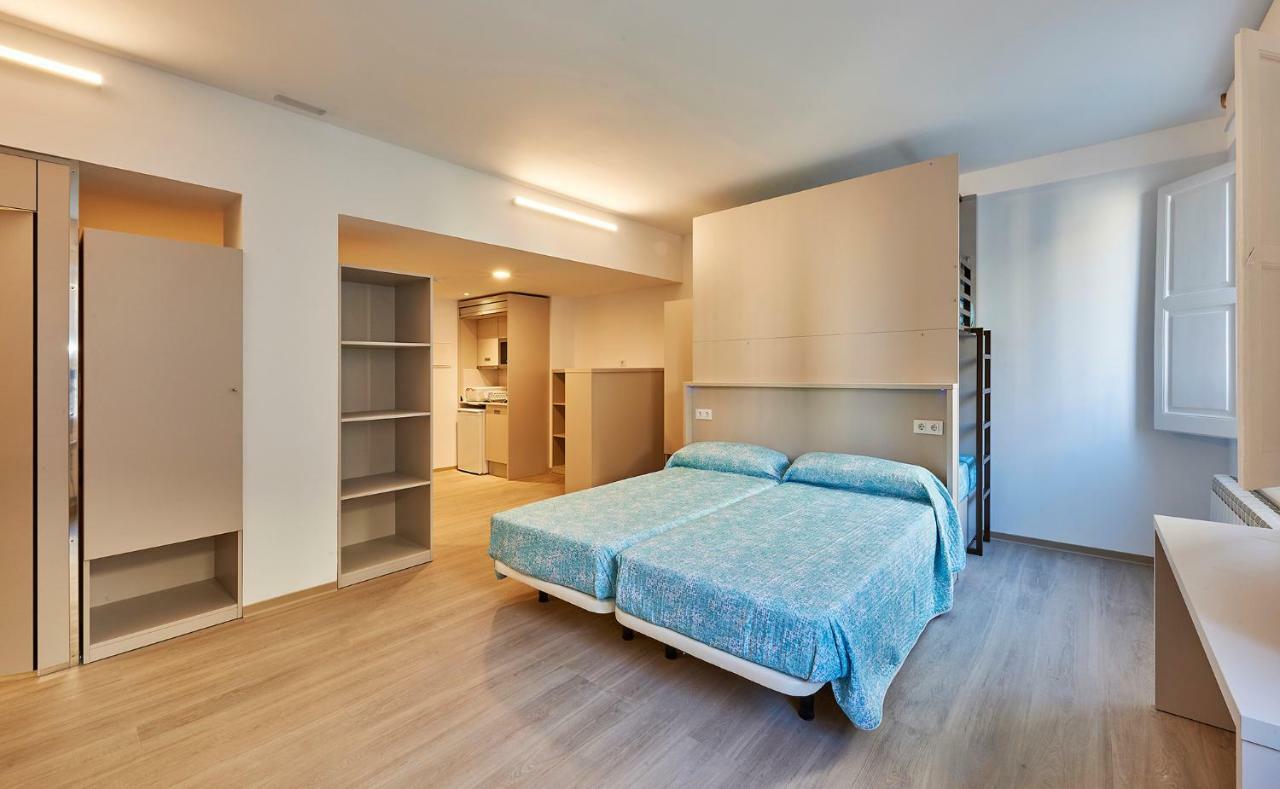 Alberg Abat Oliba Monistrol de Montserrat Luaran gambar A typical studio apartment
